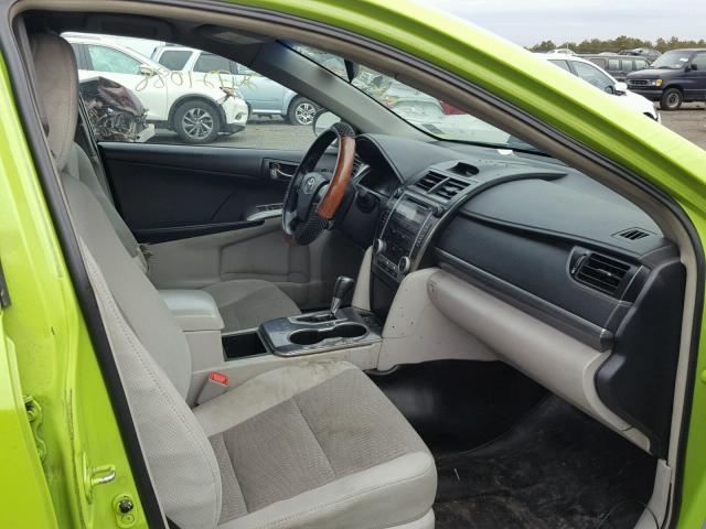 4T1BD1FK2CU045946 - 2012 TOYOTA CAMRY HYBR GREEN photo 5