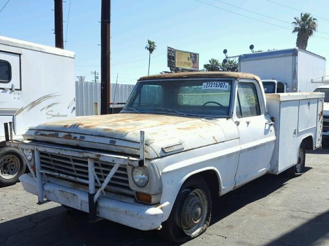 000000F25YRB40011 - 1967 FORD PICKUP TRU WHITE photo 2