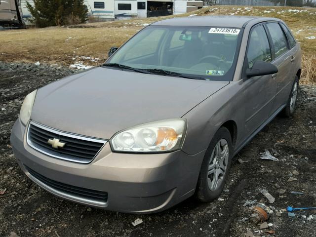 1G1ZS68N17F277213 - 2007 CHEVROLET MALIBU MAX BEIGE photo 2