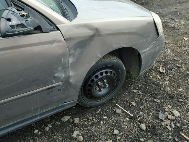 1G1ZS68N17F277213 - 2007 CHEVROLET MALIBU MAX BEIGE photo 9