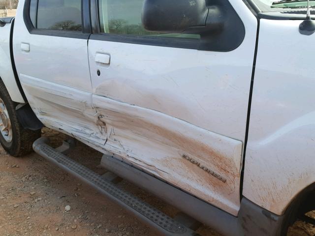 1FMZU77E32UC51303 - 2002 FORD EXPLORER S WHITE photo 9