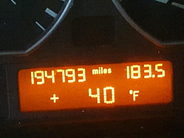 WBAAV53481FT00401 - 2001 BMW 330 I BLUE photo 8