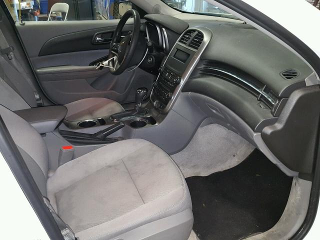 1G11A5SL0EF264323 - 2014 CHEVROLET MALIBU LS თეთრი ფოტო 5