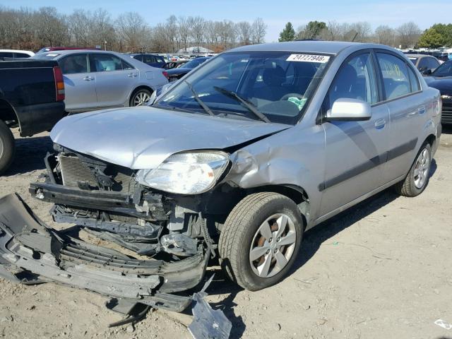 KNADE223396538947 - 2009 KIA RIO BASE SILVER photo 2