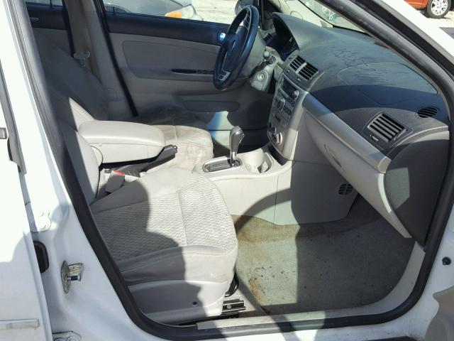 1G1AL58F687253546 - 2008 CHEVROLET COBALT LT WHITE photo 5