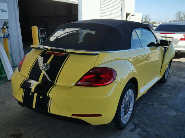 3VW5X7AT9EM804186 - 2014 VOLKSWAGEN BEETLE YELLOW photo 4