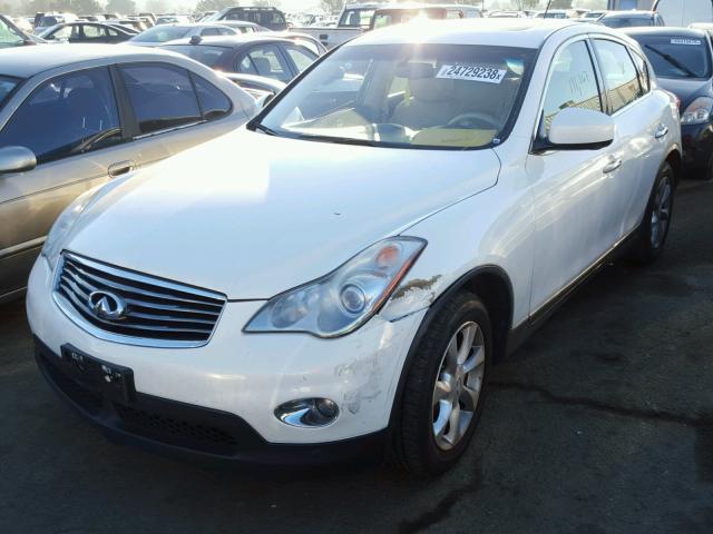 JN1AJ0HP7AM702882 - 2010 INFINITI EX35 BASE WHITE photo 2