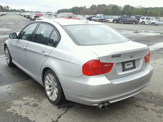 WBAPH7G55BNM59013 - 2011 BMW 328 I SILVER photo 3