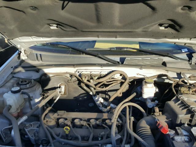 1FMCU9D73BKB98850 - 2011 FORD ESCAPE XLT SILVER photo 7