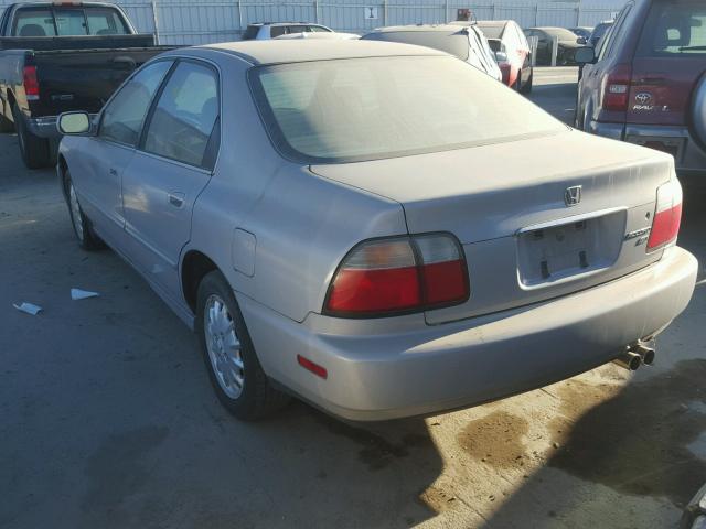 1HGCD5666TA268190 - 1996 HONDA ACCORD EX TAN photo 3