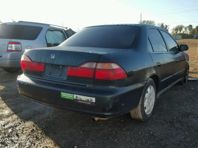 1HGCG5649WA041859 - 1998 HONDA ACCORD LX GREEN photo 4