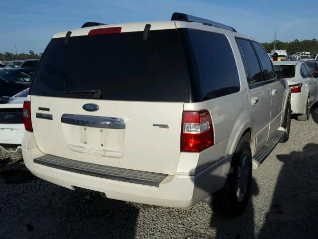 1FMFU19537LA56702 - 2007 FORD EXPEDITION WHITE photo 4