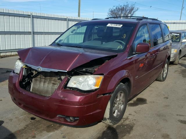 2A8HR54P58R836622 - 2008 CHRYSLER TOWN & COU MAROON photo 2