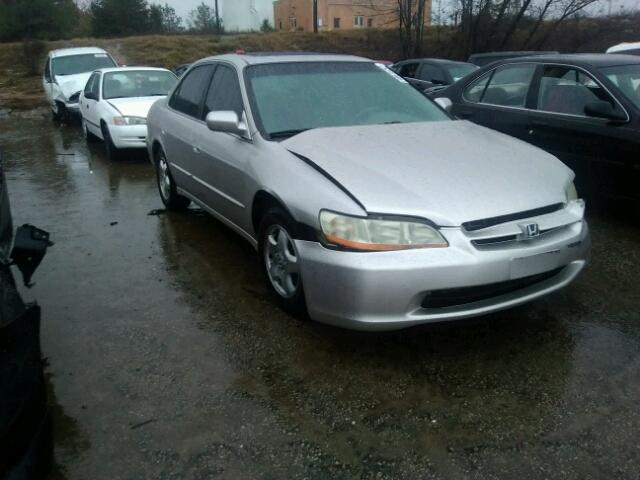 1HGCG1658WA043927 - 1998 HONDA ACCORD EX TAN photo 1