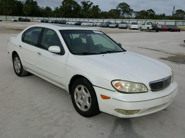 JNKCA31A7YT122494 - 2000 INFINITI I30 WHITE photo 1