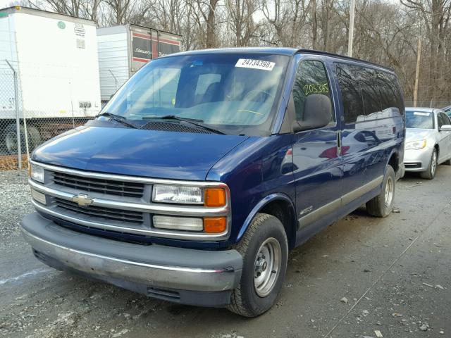 1GNFG15M5Y1193332 - 2000 CHEVROLET EXPRESS G1 BLUE photo 2