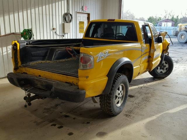 1GCCT19W528246158 - 2002 CHEVROLET S TRUCK S1 YELLOW photo 4