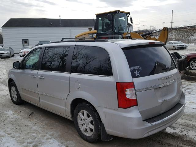 2A4RR5DG3BR733874 - 2011 CHRYSLER TOWN & COU SILVER photo 3