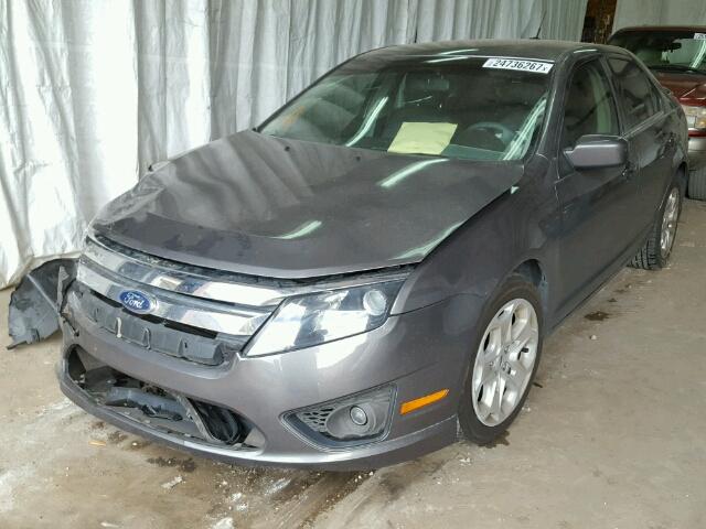 3FAHP0HA3AR351388 - 2010 FORD FUSION SE GRAY photo 2