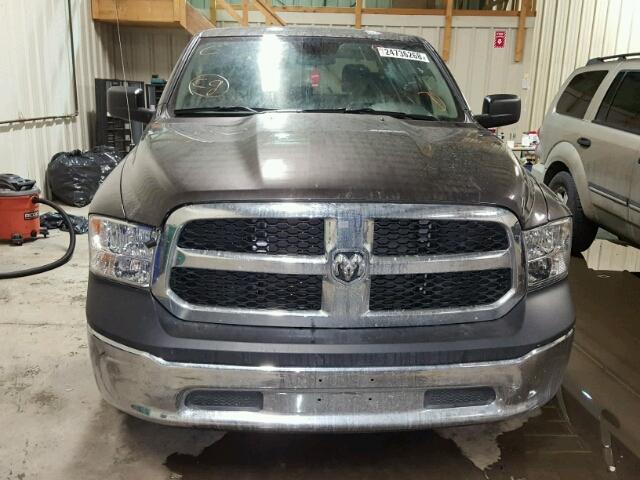 3C6RR7KT3GG225135 - 2016 RAM 1500 ST GRAY photo 9