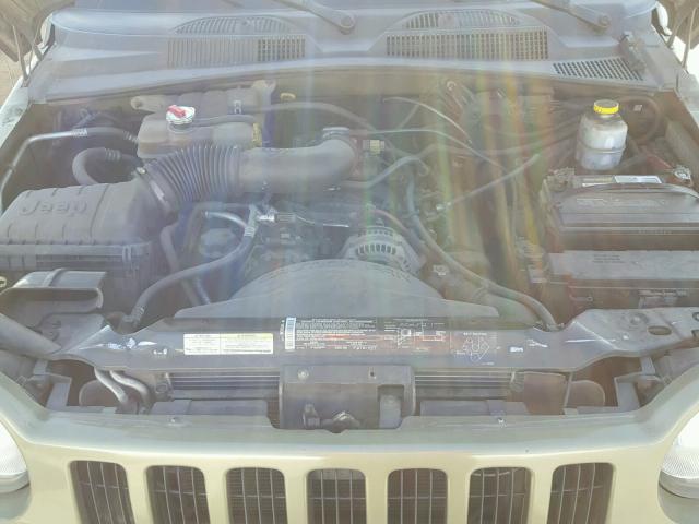 1J8GK38K04W206141 - 2004 JEEP LIBERTY RE GREEN photo 7