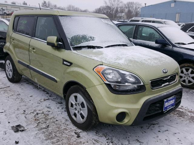 KNDJT2A59D7635717 - 2013 KIA SOUL GREEN photo 1