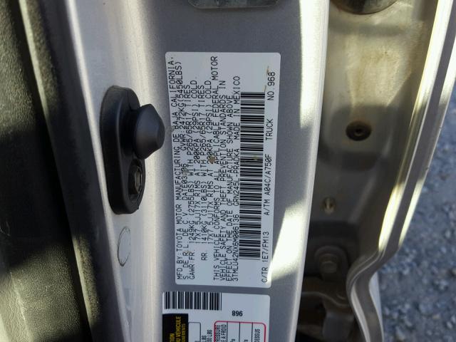 3TMLU42NX6M006136 - 2006 TOYOTA TACOMA DOU SILVER photo 10