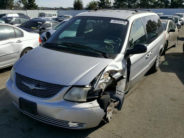 2C4GP443X1R217150 - 2001 CHRYSLER TOWN & COU SILVER photo 2