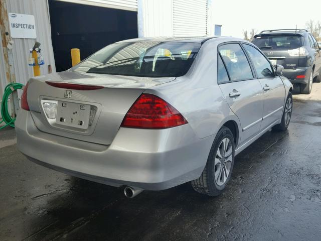 1HGCM56146A125814 - 2006 HONDA ACCORD VAL SILVER photo 4