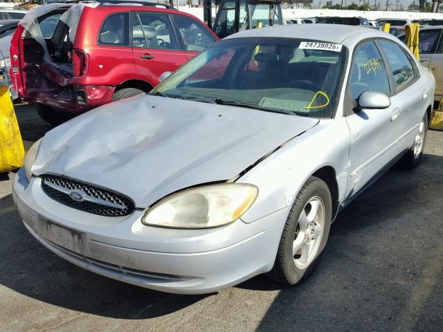 1FAFP53UX2A134146 - 2002 FORD TAURUS SE SILVER photo 2