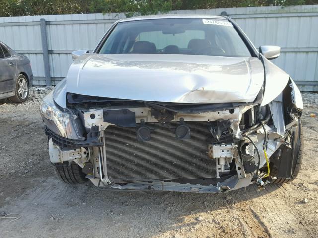 1HGCP2F66CA177524 - 2012 HONDA ACCORD SE SILVER photo 9