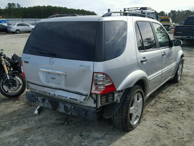 4JGAB74E92A355934 - 2002 MERCEDES-BENZ ML 55 SILVER photo 4