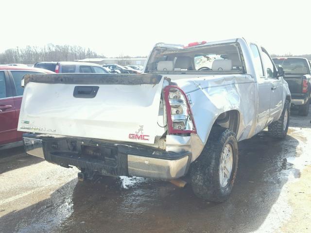 1GTR2VE37BZ228710 - 2011 GMC SIERRA K15 SILVER photo 4