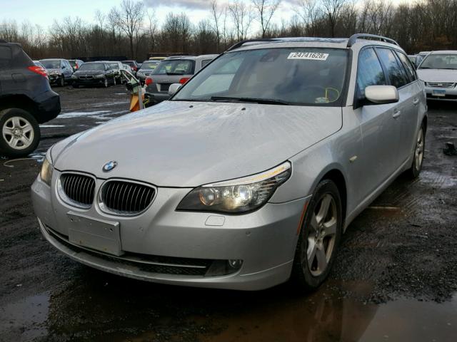 WBAPT73528CX00079 - 2008 BMW 535 XI SILVER photo 2