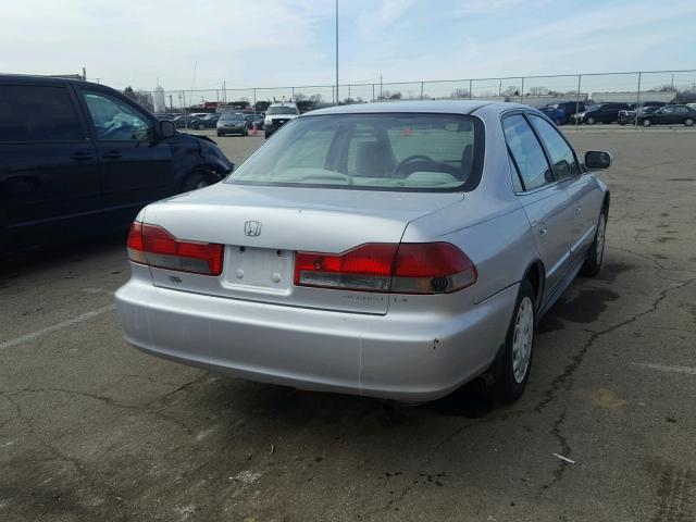 1HGCG56481A055387 - 2001 HONDA ACCORD LX SILVER photo 4