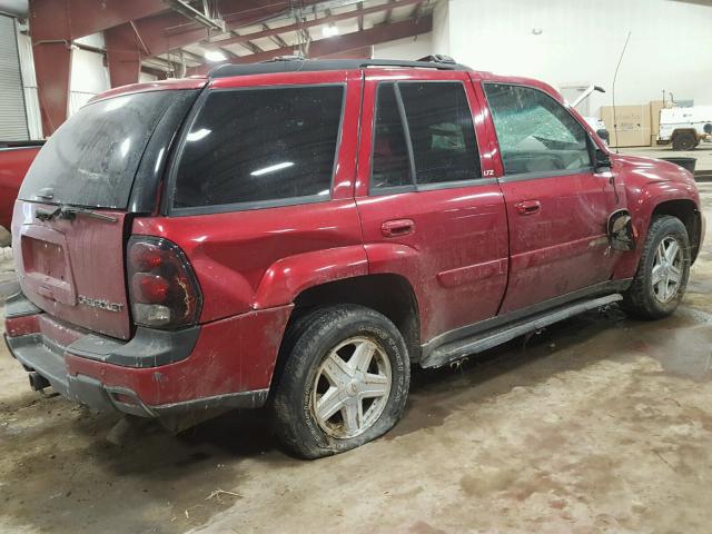 1GNDT13S532373532 - 2003 CHEVROLET TRAILBLAZE RED photo 4