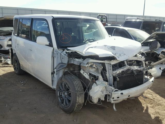 JTLKT324264062619 - 2006 TOYOTA SCION XB WHITE photo 1