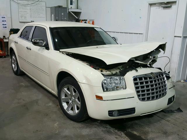 2C3KA53G67H759578 - 2007 CHRYSLER 300 TOURIN CREAM photo 1