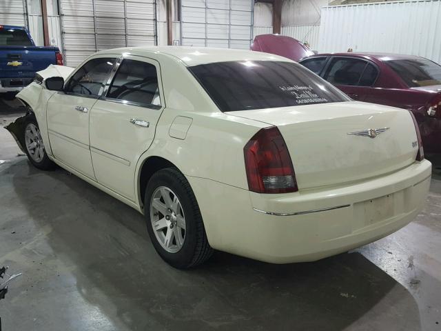 2C3KA53G67H759578 - 2007 CHRYSLER 300 TOURIN CREAM photo 3