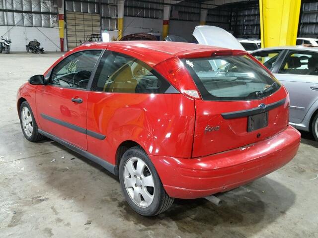 3FAFP31302R166463 - 2002 FORD FOCUS ZX3 RED photo 3