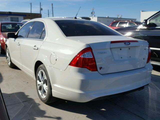 3FAHP0HA6CR219924 - 2012 FORD FUSION SE WHITE photo 3