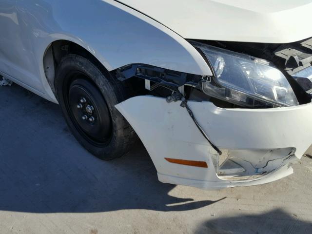 3FAHP0HA6CR219924 - 2012 FORD FUSION SE WHITE photo 9