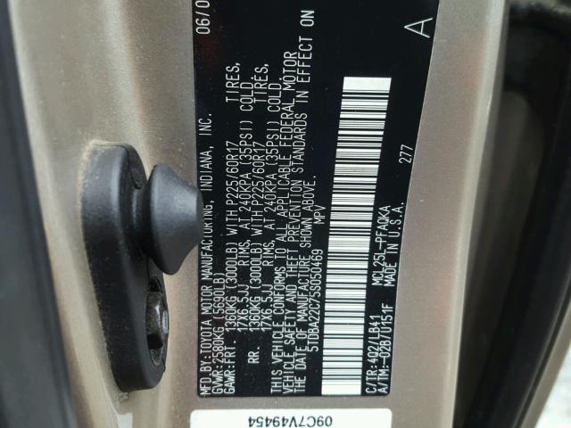 5TDBA22C75S050469 - 2005 TOYOTA SIENNA XLE GOLD photo 10