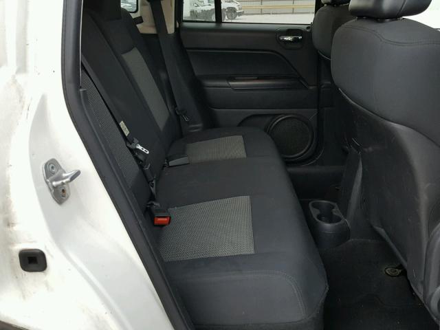 1J4FF47B59D232553 - 2009 JEEP COMPASS SP თეთრი ფოტო 6