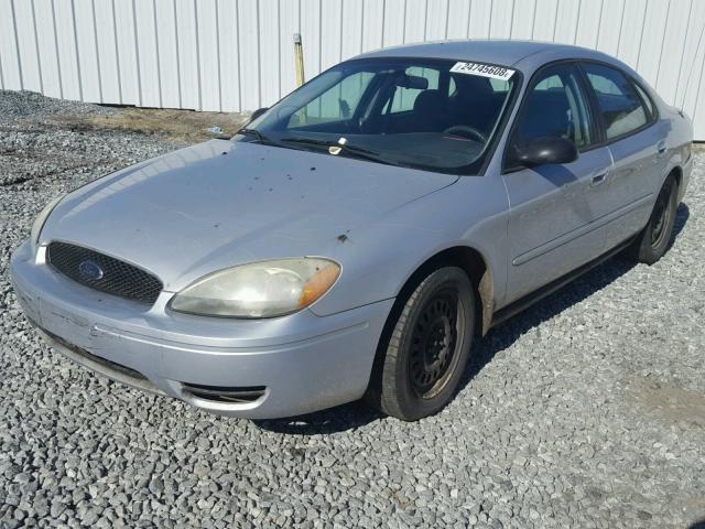 1FAFP53U75A101058 - 2005 FORD TAURUS SE SILVER photo 2