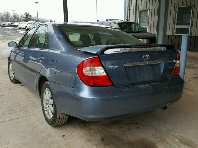 4T1BE30K82U616596 - 2002 TOYOTA CAMRY LE BLUE photo 3