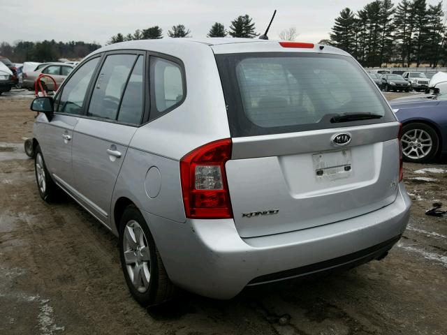 KNAFG525177082704 - 2007 KIA RONDO BASE SILVER photo 3