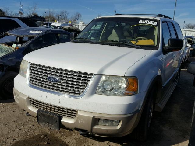 1FMFU18535LA39896 - 2005 FORD EXPEDITION WHITE photo 2