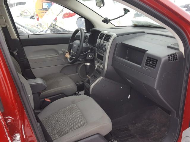 1J8FT47W27D197641 - 2007 JEEP COMPASS RED photo 5