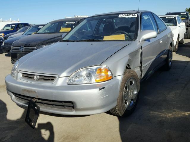 1HGEJ8147WL090601 - 1998 HONDA CIVIC EX SILVER photo 2